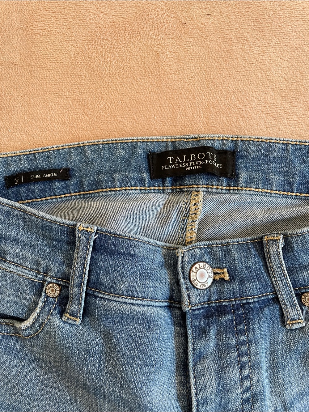 Slim ankle jeans
